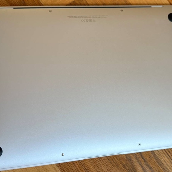 Apple MacBook Air 13" Intel i7 16GB RAM 512GB Storage - Picture 4 of 5